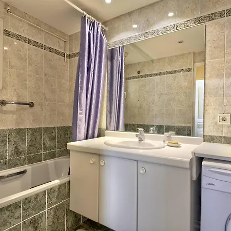 Spacieux T3 à Arcachon, à 400 M De La Plage, Avec Balcon Et Parking Privé. - Fr-1-433-115 Arcachon