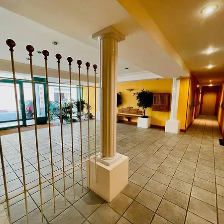 Spacieux T3 à Arcachon, à 400 M De La Plage, Avec Balcon Et Parking Privé. - Fr-1-433-115 Apartamento