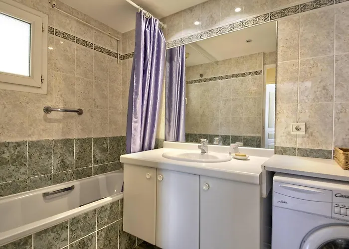 Spacieux T3 A Arcachon, A 400 M De La Plage, Avec Balcon Et Parking Prive. - Fr-1-433-115 Arcachon