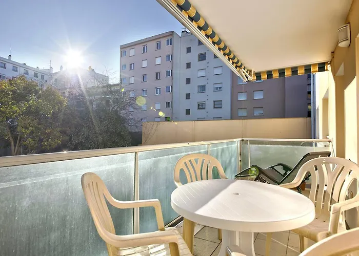 Apartment Spacieux T3 A Arcachon, A 400 M De La Plage, Avec Balcon Et Parking Prive. - Fr-1-433-115